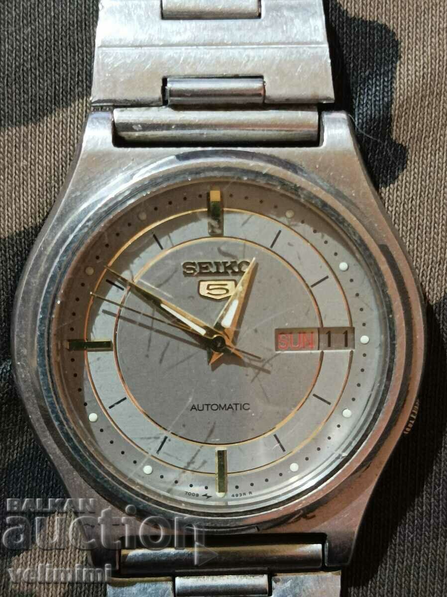 Seiko 5 διαβάζοντας την περιγραφή