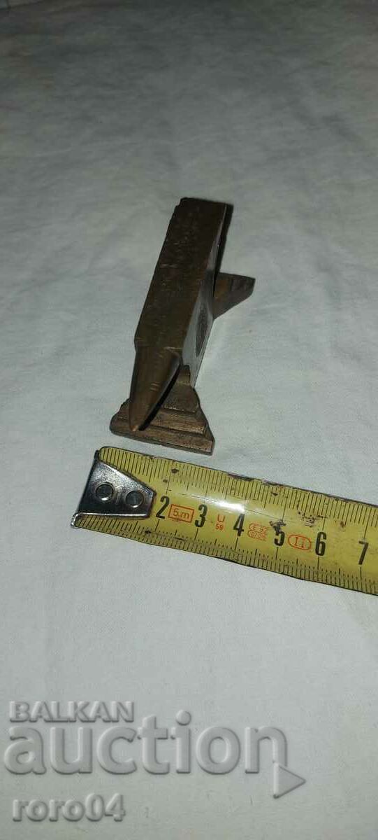 Auction  ANvil - JEWELRY - BRONZE