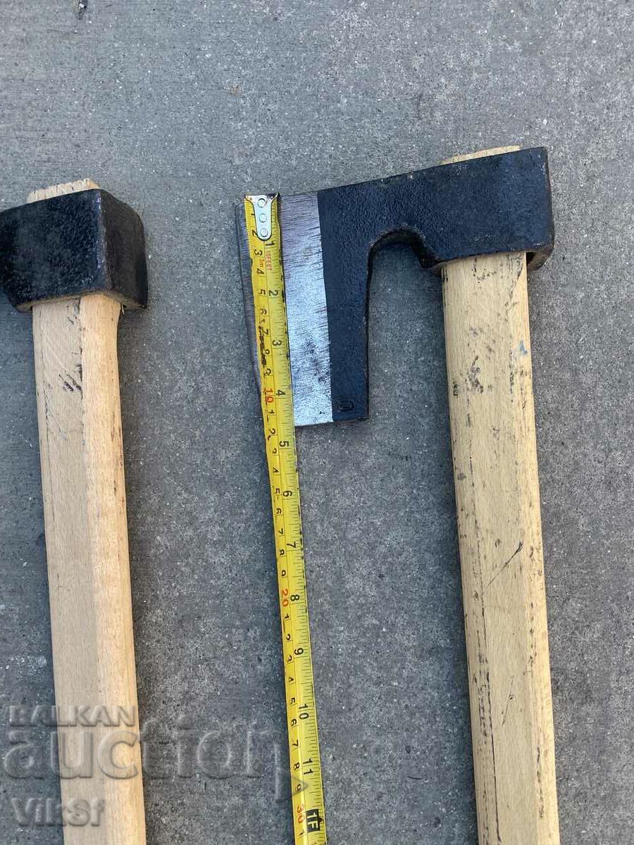 Ax / ax / with a wooden handle 1500 g, 82 cm with price 30.00 BGN | € 15.34