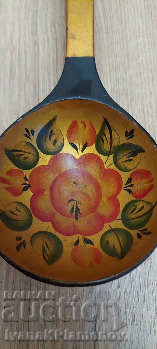 O lingura mare cu preț € 7.00 | 13.69 BGN