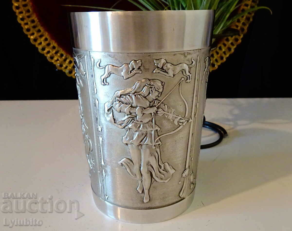 Cup, tin mug with unique hunting pictures. with price 76.00 BGN | € 38.86 Cup, tin mug with unique hunting pictures. with price 76.00 BGN | € 38.86