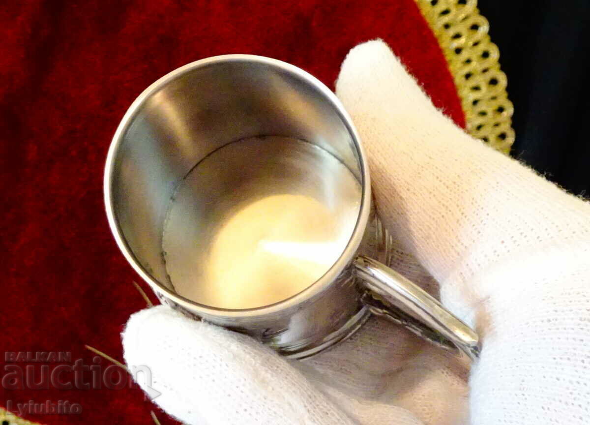Silver-plated cup, horse, laurel wreath. with price 19.00 BGN | € 9.71 Silver-plated cup, horse, laurel wreath. with price 19.00 BGN | € 9.71