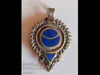 Amulet with lapis lazuli