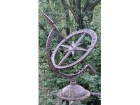 A huge sundial in action! Cast iron, 5.3 kg