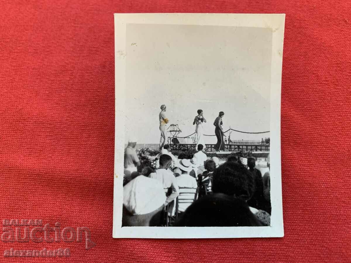 Varna beauty contest 1933 old photo with price 10.00 BGN | € 5.11 Varna beauty contest 1933 old photo with price 10.00 BGN | € 5.11