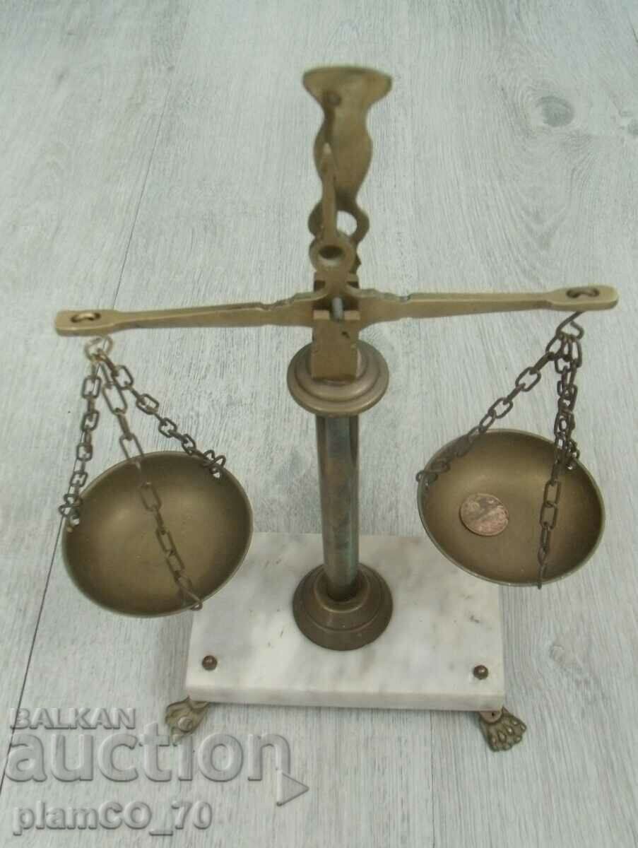 No.*7735 old scale - metal / brass, marble