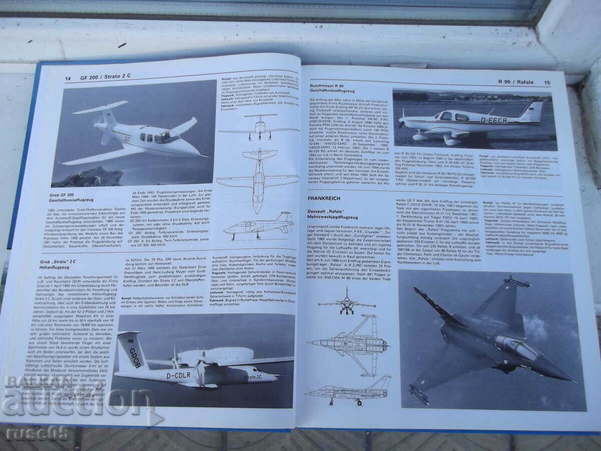 Book "Das große FLUGZEUG TYPENBUCH" - 612 pages. - 5 Book "Das große FLUGZEUG TYPENBUCH" - 612 pages. - 5