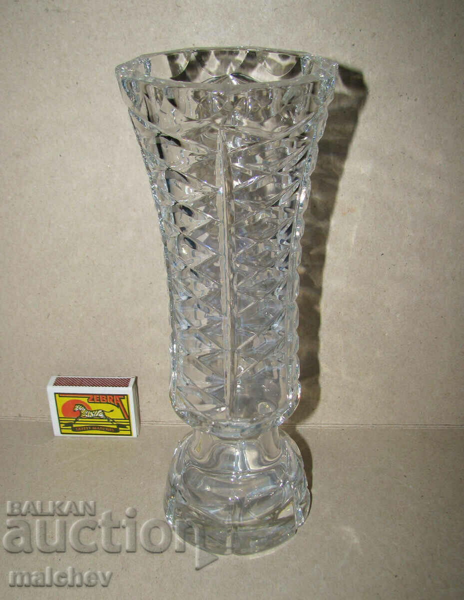 Crystal leaded glass vase 23 cm, preserved, hammered