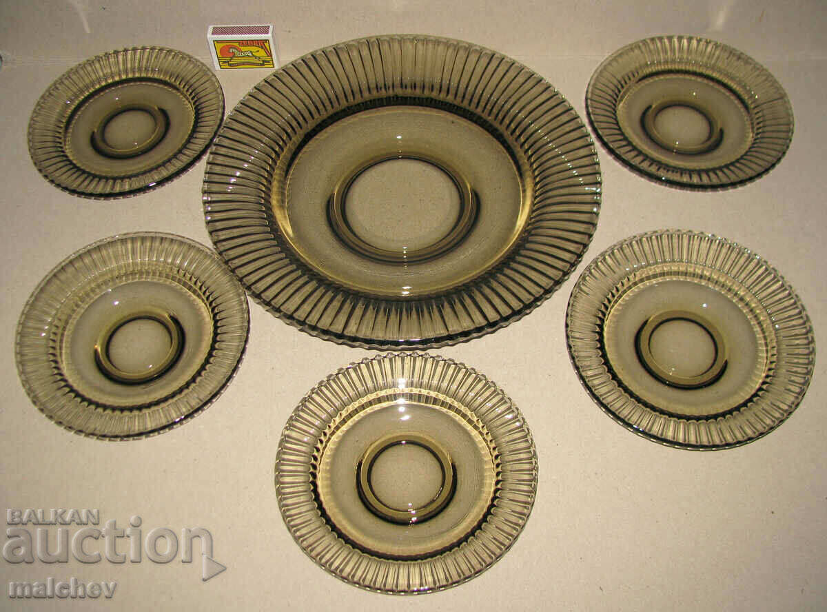 Set of large plate and 5 small, smoked glass, 1970s