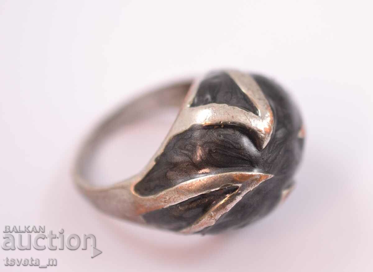 Auction Ladies ring Auction Ladies ring