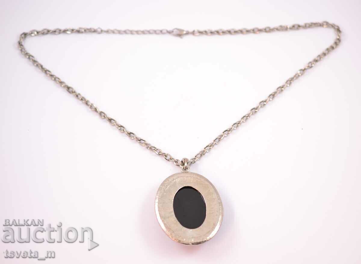 Auction Women's necklace, pendant necklace Auction Women's necklace, pendant necklace