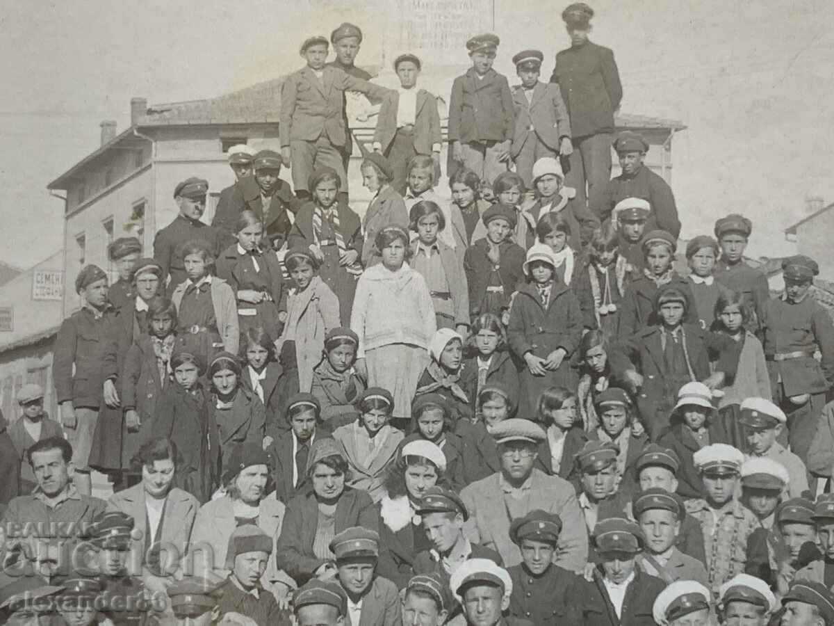 Delivery of Monument to Georgi Izmirliev Gorna Oryahovitsa 1933 Delivery of Monument to Georgi Izmirliev Gorna Oryahovitsa 1933