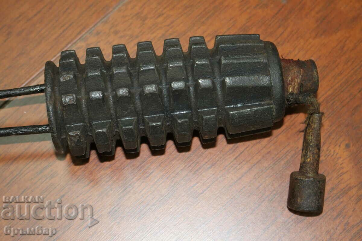 Αυστριακή ασφαλής χειροβομβίδα M15 - Zeitzunder. Α' Παγκόσμιος Πόλεμος με τιμή 300.00 BGN | € 153.39 Αυστριακή ασφαλής χειροβομβίδα M15 - Zeitzunder. Α' Παγκόσμιος Πόλεμος με τιμή 300.00 BGN | € 153.39