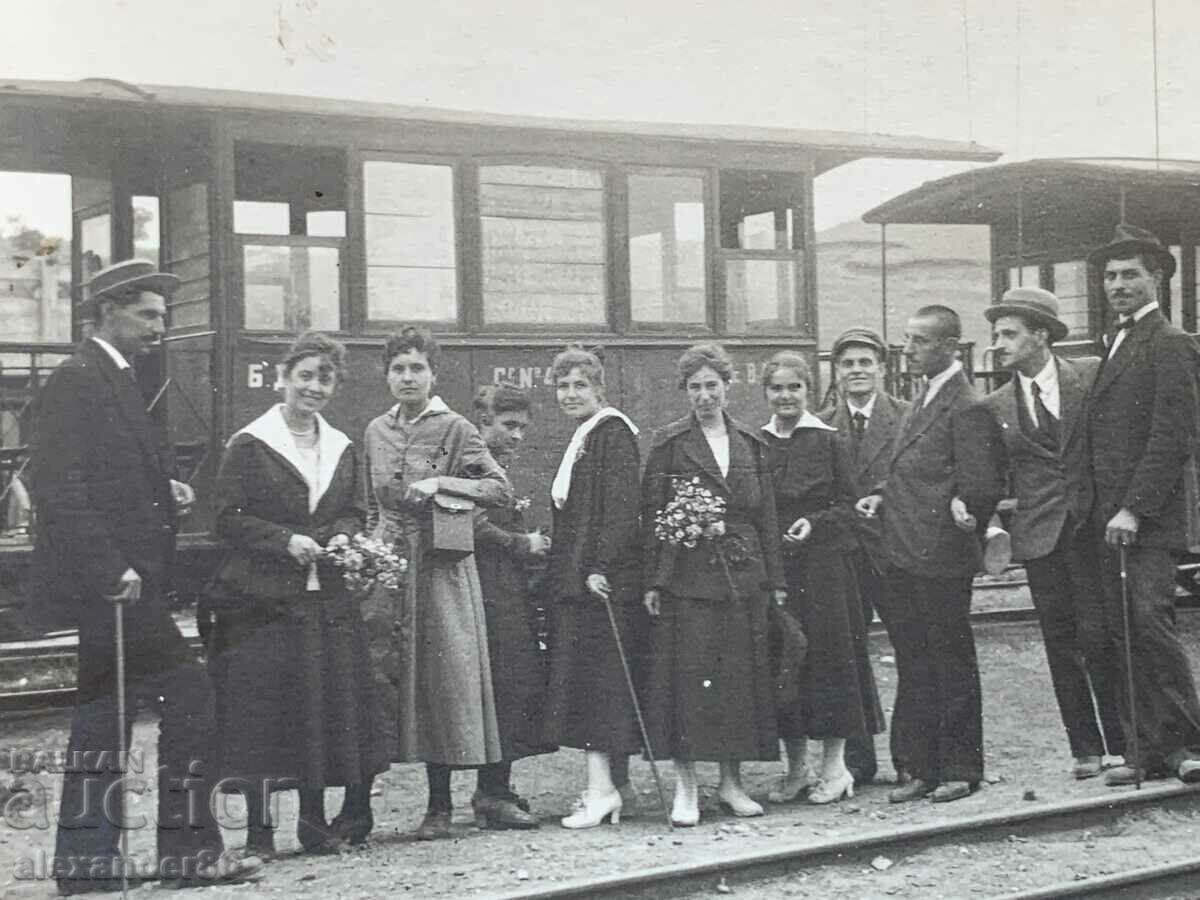 Παράδοση Στενός σιδηροδρομικός σταθμός/;/ δύο παλιές φωτογραφίες Παράδοση Στενός σιδηροδρομικός σταθμός/;/ δύο παλιές φωτογραφίες