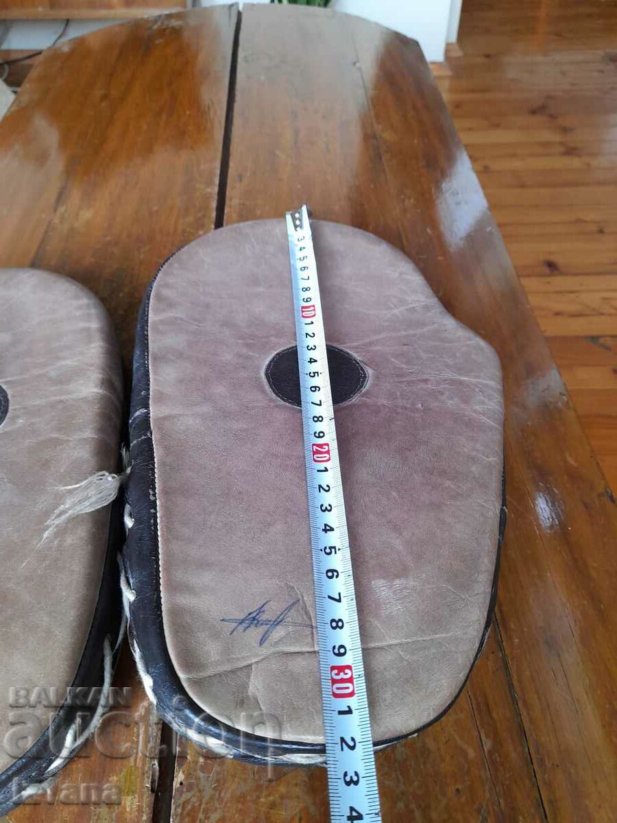 Old boxing, sparring gloves - 7 Old boxing, sparring gloves - 7