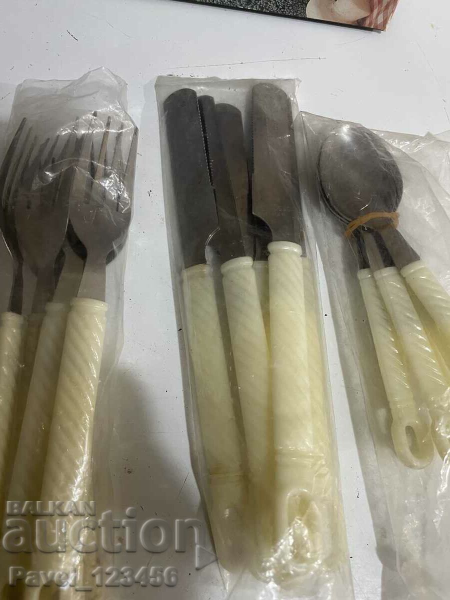 Delivery of Old utensils Delivery of Old utensils