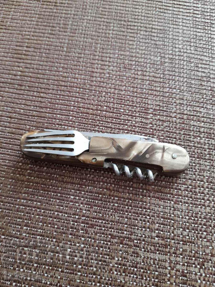 Стар джобен нож,ножче,ножка с цена 16.00 лв. | € 8.18 Стар джобен нож,ножче,ножка с цена 16.00 лв. | € 8.18