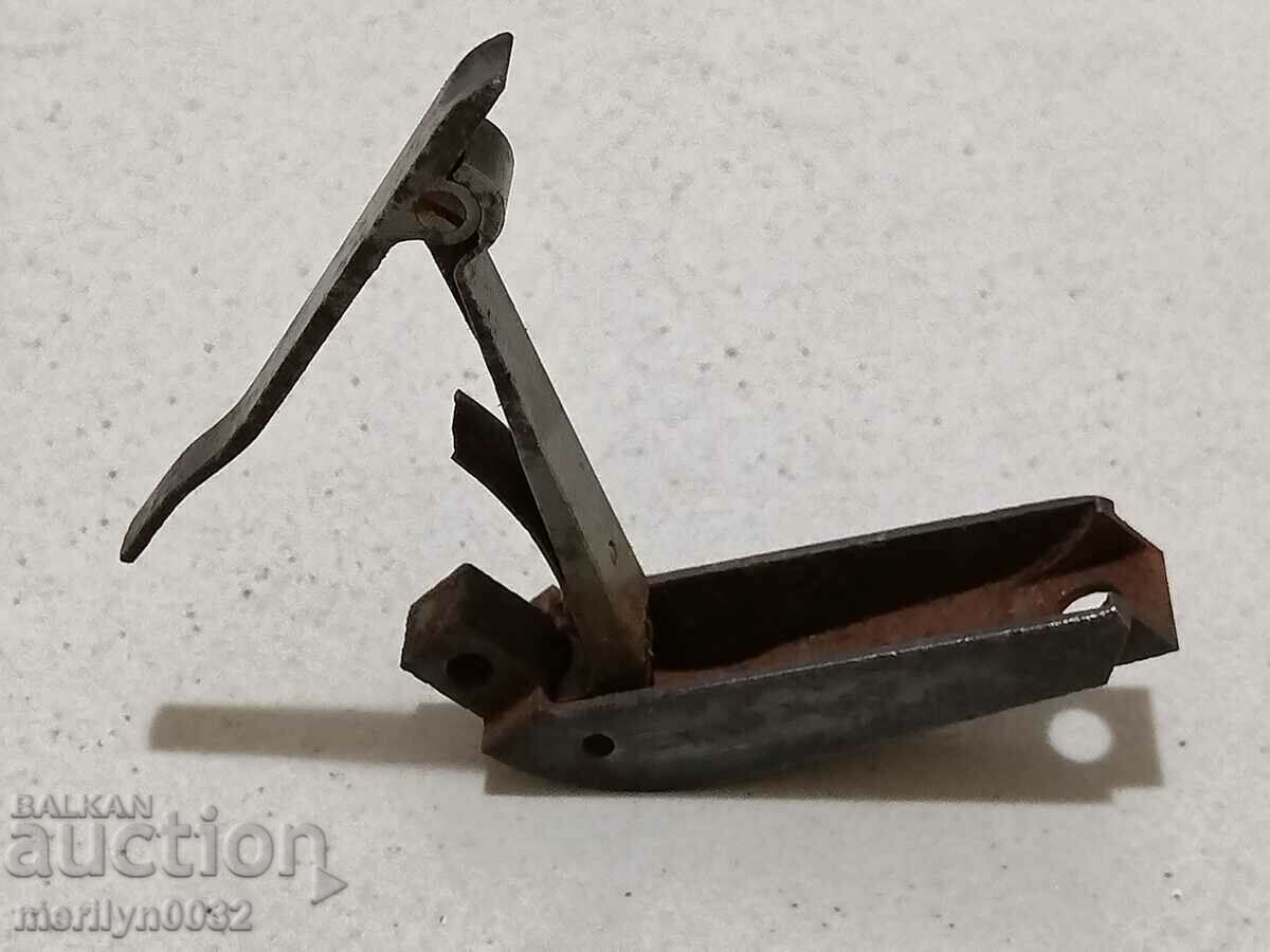 Auction Part, magazine detail of a WW1 Mannlicher M-88 rifle Auction Part, magazine detail of a WW1 Mannlicher M-88 rifle