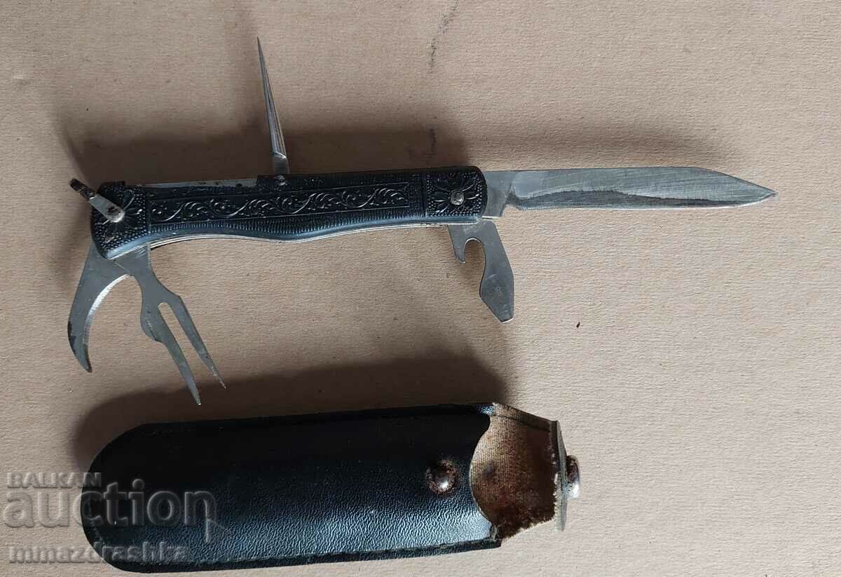 An old pocket knife