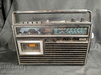 BZC OLD RETRO TRANSISTOR RADIO CASSETTE PLAYER SANYO M2440K