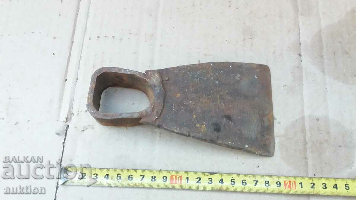 ΠΑΛΙΟ ΣΦΥΡΗΤΟ ΕΡΓΑΛΕΙΟ ΤΣΑΠΑΣ με τιμή 4.99 BGN | € 2.55 ΠΑΛΙΟ ΣΦΥΡΗΤΟ ΕΡΓΑΛΕΙΟ ΤΣΑΠΑΣ με τιμή 4.99 BGN | € 2.55