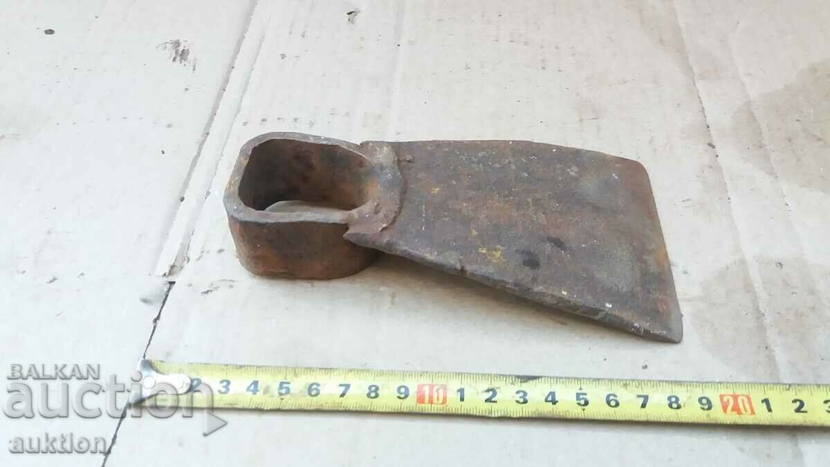 OLD FORGED HOE TOOL