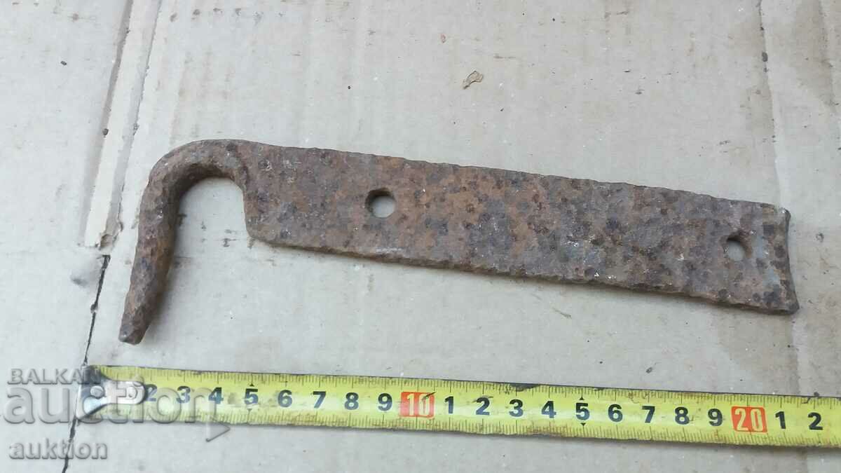 OLD FORGED LOCK with price 2.99 BGN | € 1.53 OLD FORGED LOCK with price 2.99 BGN | € 1.53