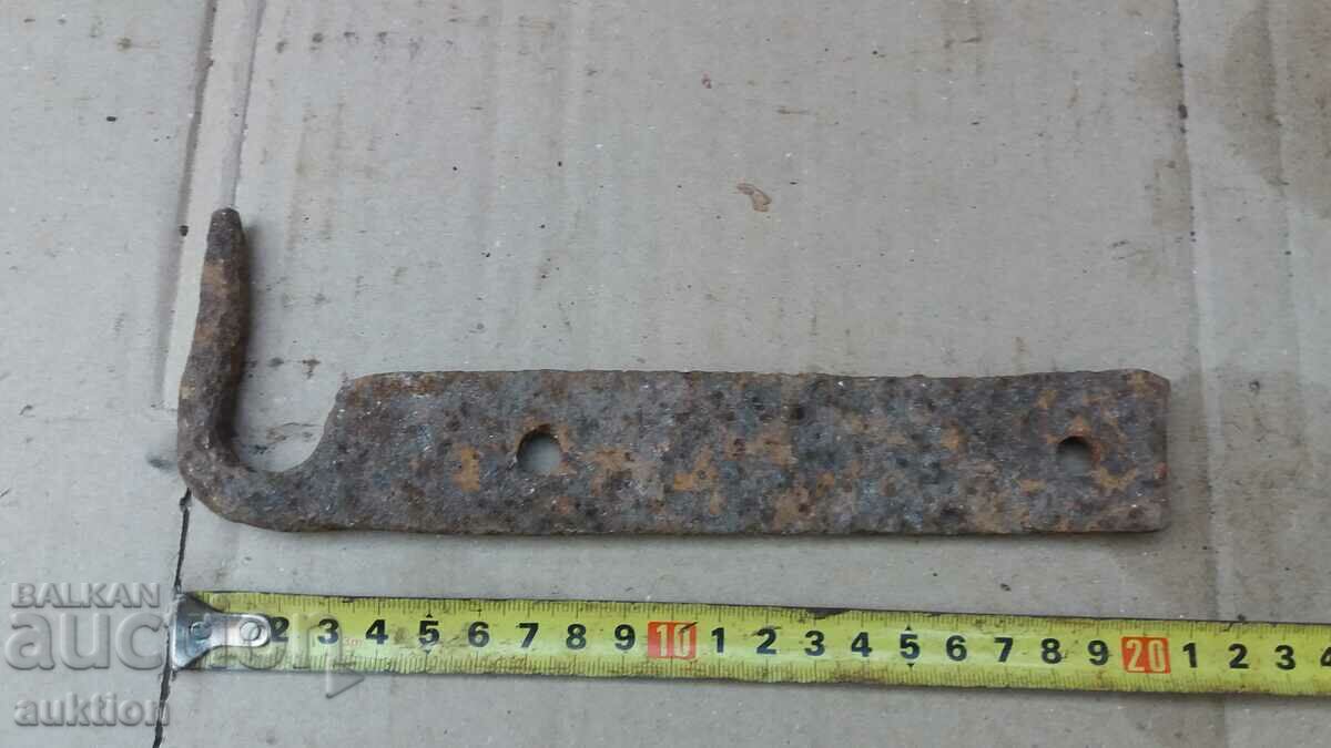 OLD FORGED LOCK - 6 OLD FORGED LOCK - 6