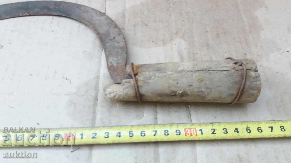 Auction OLD FORGED RENAISSANCE SICKLE Auction OLD FORGED RENAISSANCE SICKLE