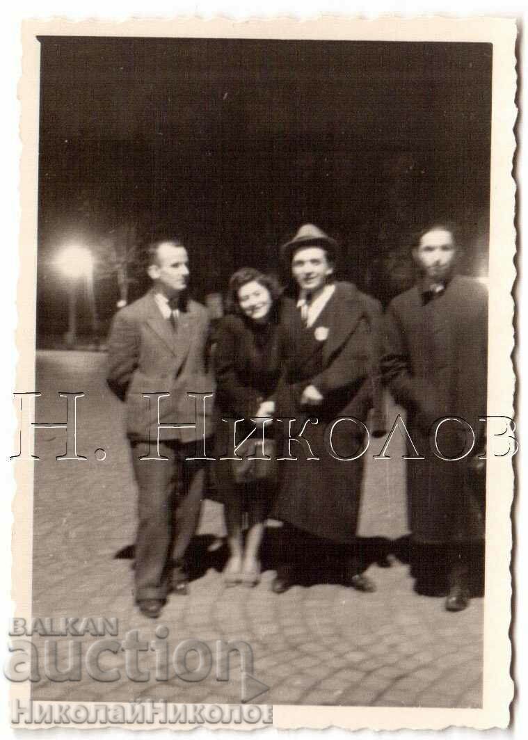 SMALL OLD PHOTO OF SOFIA VRBNITSA NIGHT WALKING D145