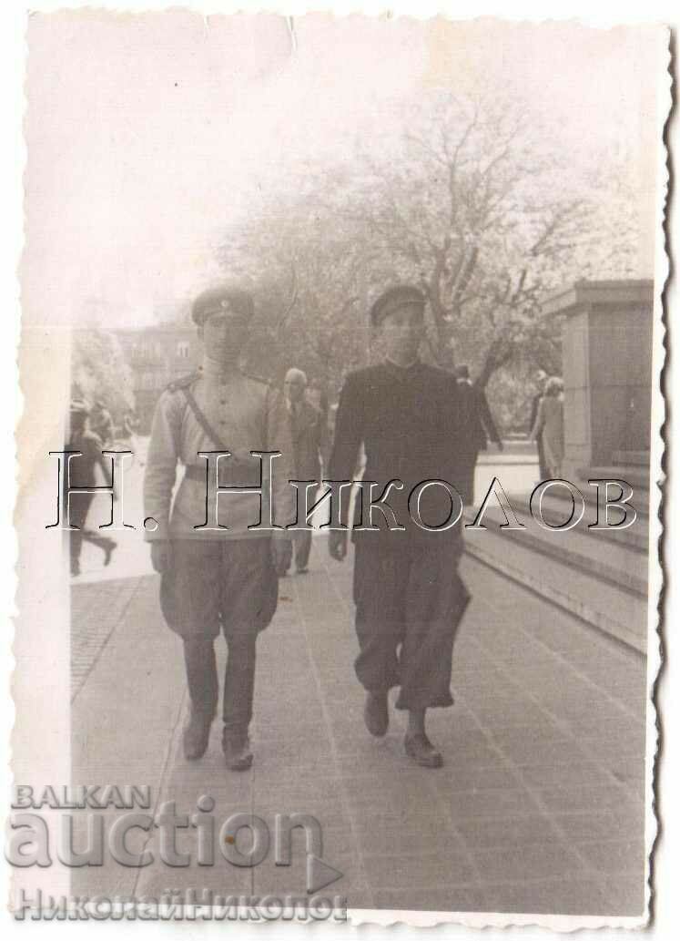 1941 SMALL OLD PHOTO OF SOFIA IN FRONT OF THE PALACE D149 1941 SMALL OLD PHOTO OF SOFIA IN FRONT OF THE PALACE D149