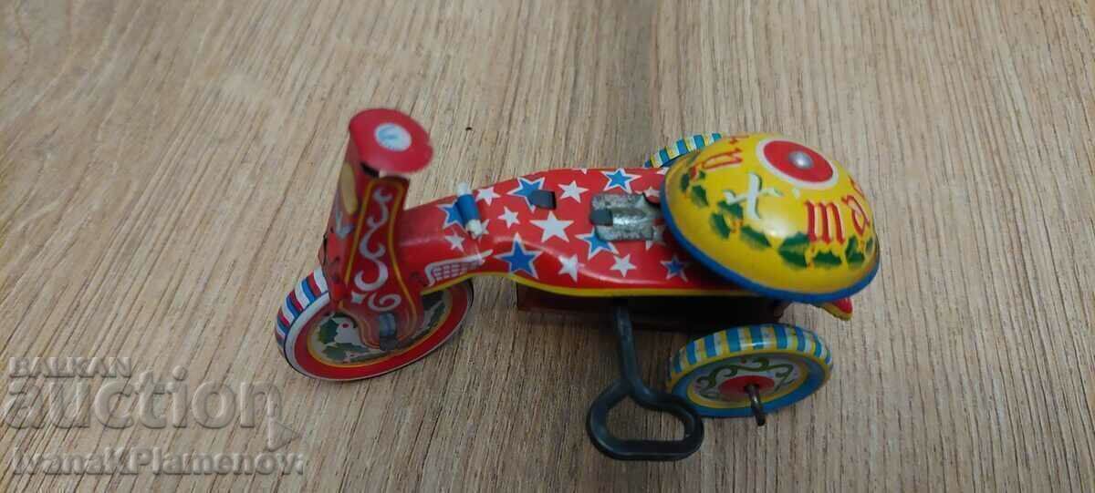 Μεταλλικό παιχνίδι με μηχανισμό για συλλέκτες με τιμή € 25.00 | 48.90 BGN