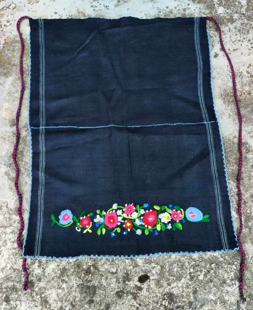 . AUTHENTIC OLD CHASE APRON WEARED BY PISHTIMAL CRANE with price 25.00 BGN | € 12.78 . AUTHENTIC OLD CHASE APRON WEARED BY PISHTIMAL CRANE with price 25.00 BGN | € 12.78