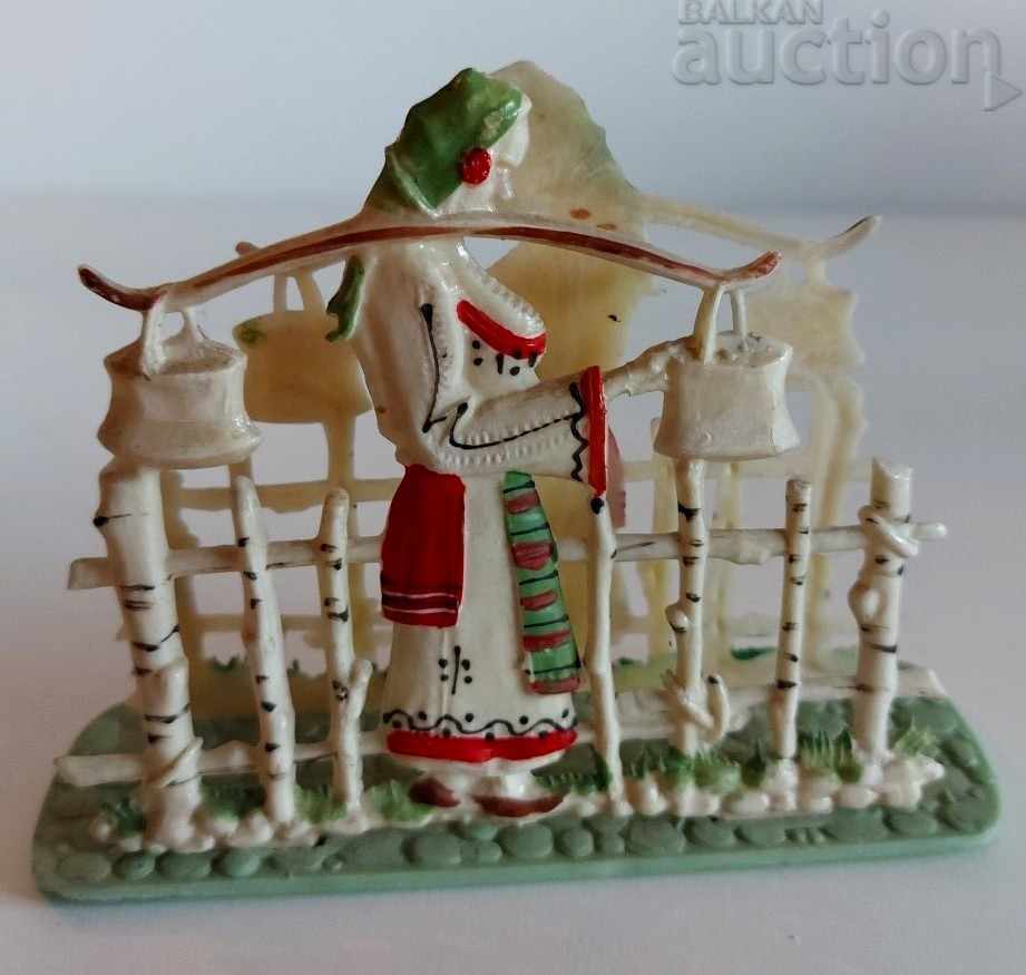 . SOC ETHNO PLASTIC NAPKIN WEARING COLLECTION OF COINS . SOC ETHNO PLASTIC NAPKIN WEARING COLLECTION OF COINS