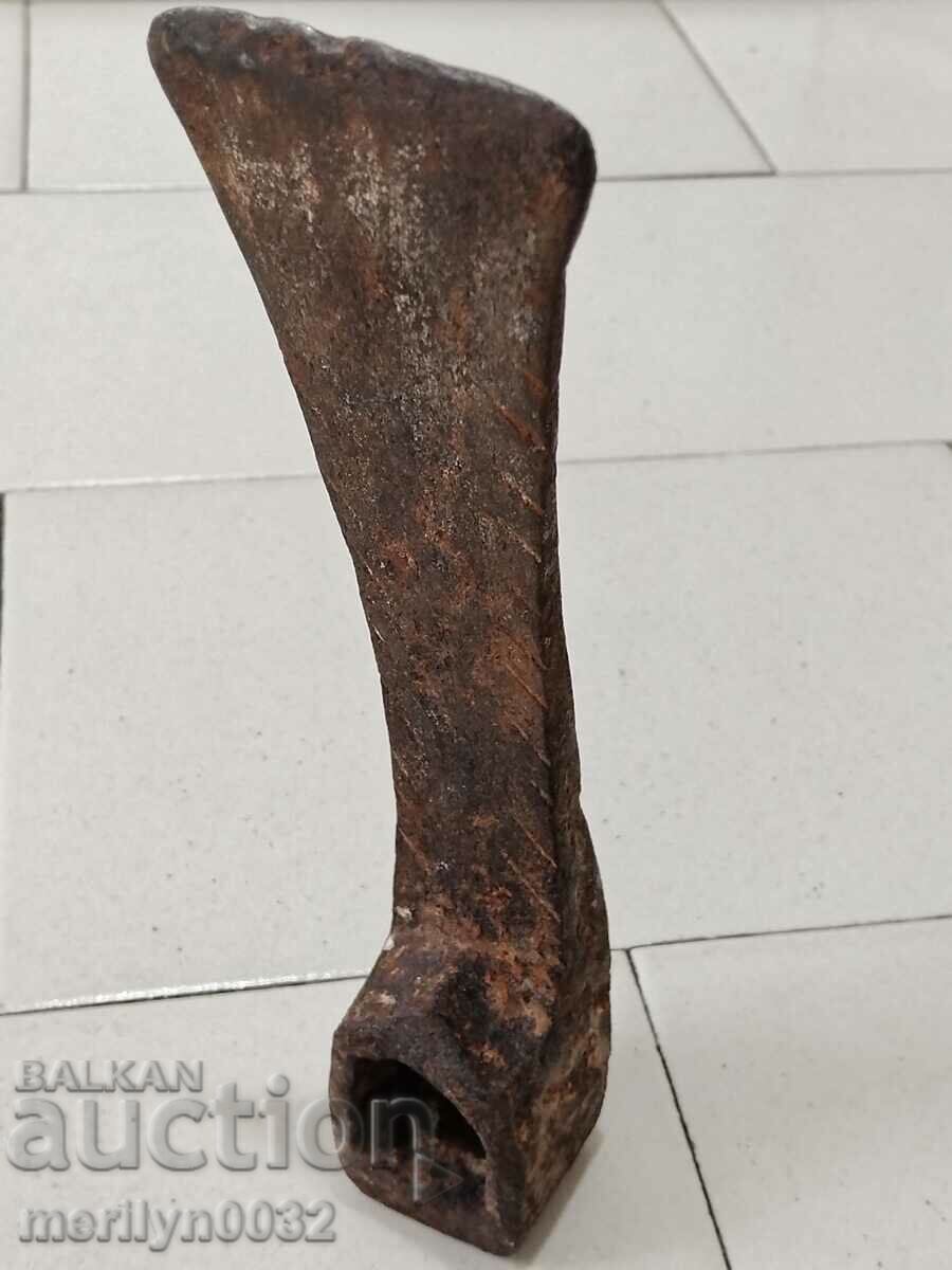 Old forged turnhoe, wrought iron, hoe, blade, axe - 7 Old forged turnhoe, wrought iron, hoe, blade, axe - 7