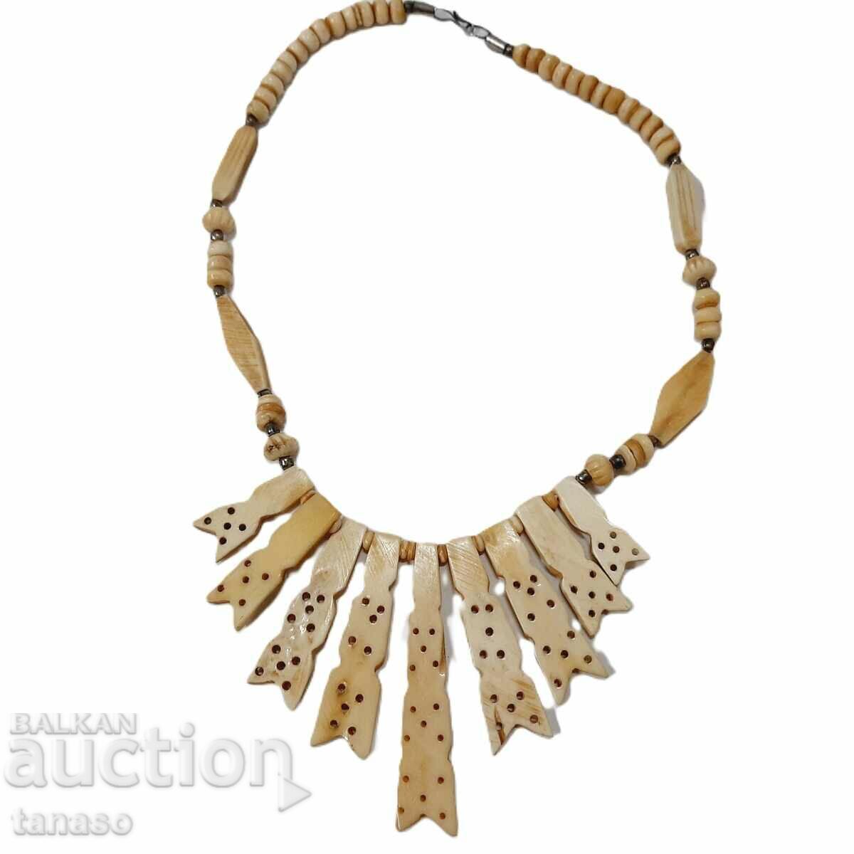 Παλιό Κολιέ, Κολιέ από Ελεφαντοστού (12.2) - 6 Παλιό Κολιέ, Κολιέ από Ελεφαντοστού (12.2) - 6