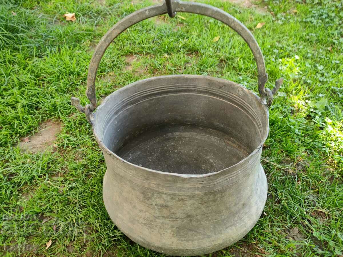 Old copper pot, tinned with price 80.00 BGN | € 40.90 Old copper pot, tinned with price 80.00 BGN | € 40.90