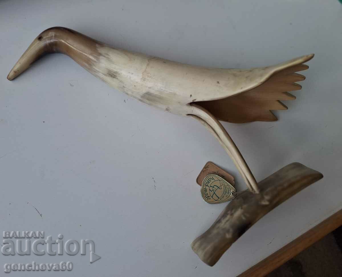 Rare horn bird figurine Czechoslovakia/label - 6 Rare horn bird figurine Czechoslovakia/label - 6