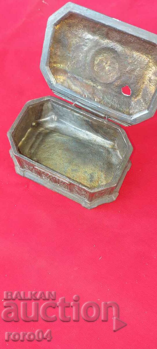 BOX - JEWELRY - BOX - NOTE with price 22.50 BGN | € 11.50