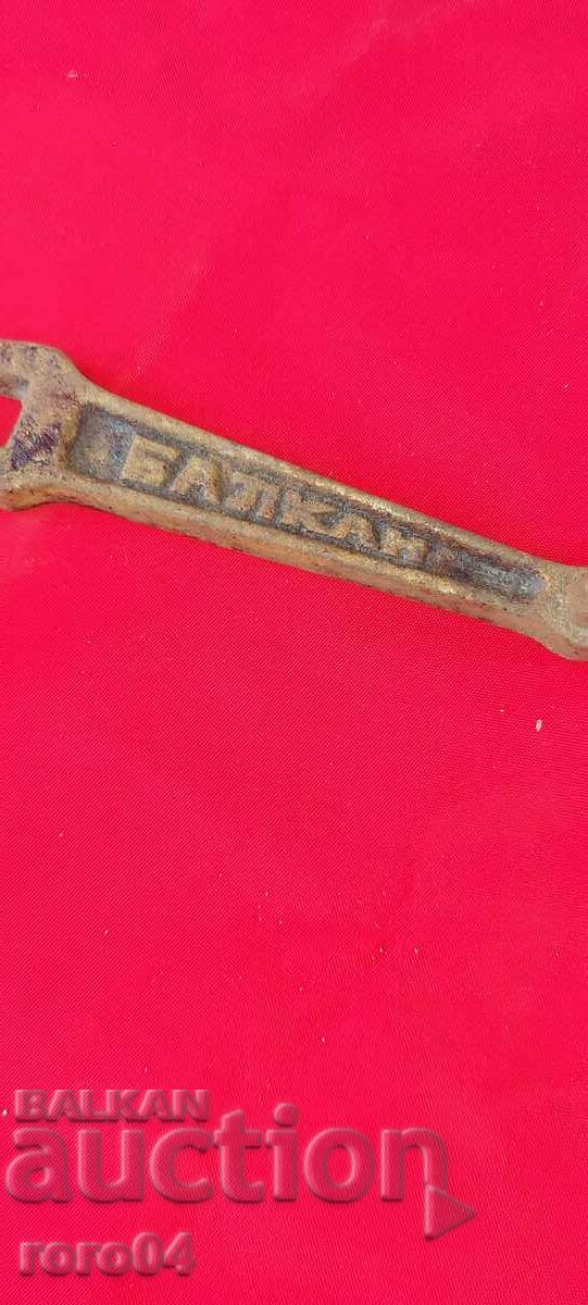 BALKAN - KEY - ZIP - 6