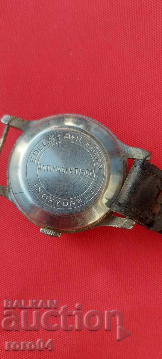 Delivery of UMF RUHLA - YELLOW MECHANICS Delivery of UMF RUHLA - YELLOW MECHANICS