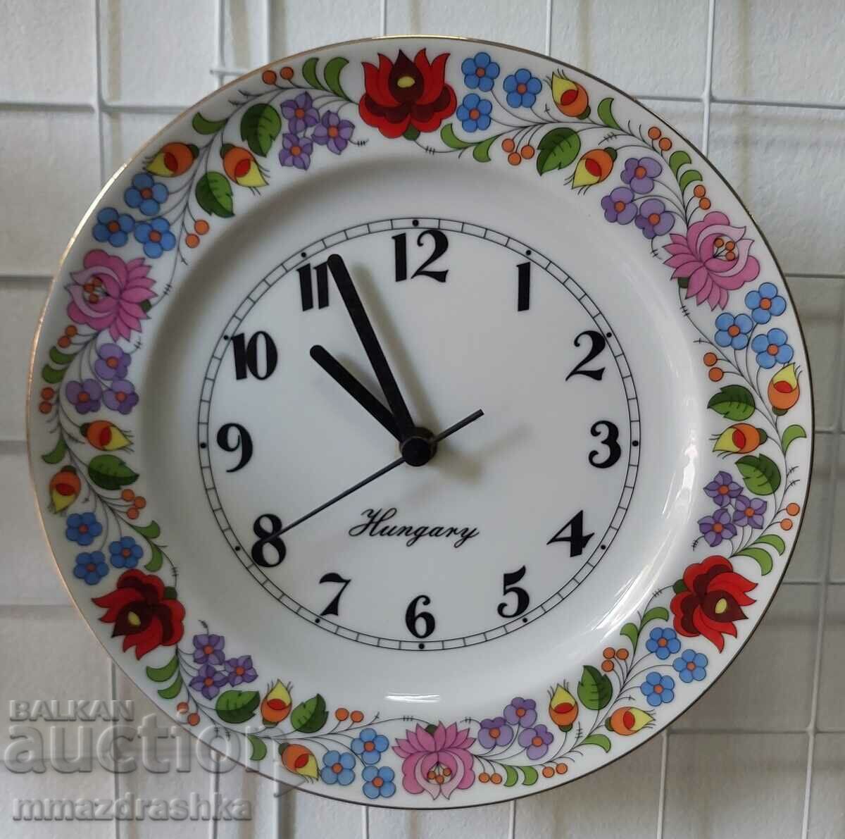 Porcelain wall clock