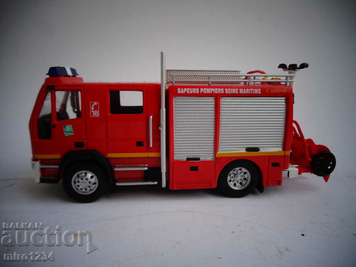 OT 1 СТ. БЗЦ  DEL PRADO 1/64 IVECO  ПОЖАРНА МОДЕЛ КОЛИЧКА