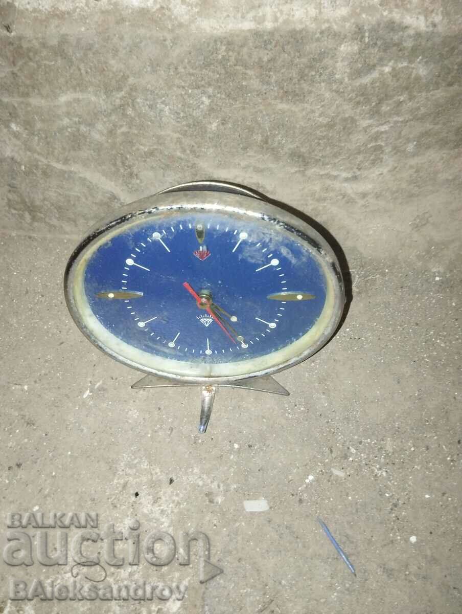 Παλαιό μηχανικό ρολόι με τιμή 9.00 BGN | € 4.60 Παλαιό μηχανικό ρολόι με τιμή 9.00 BGN | € 4.60