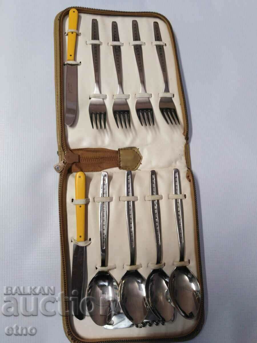 PACHET VÂNĂTOARE ȘI TURISTICĂ VELIKO TARNOVO, NOZ cu preț 40.00 BGN | € 20.45 PACHET VÂNĂTOARE ȘI TURISTICĂ VELIKO TARNOVO, NOZ cu preț 40.00 BGN | € 20.45