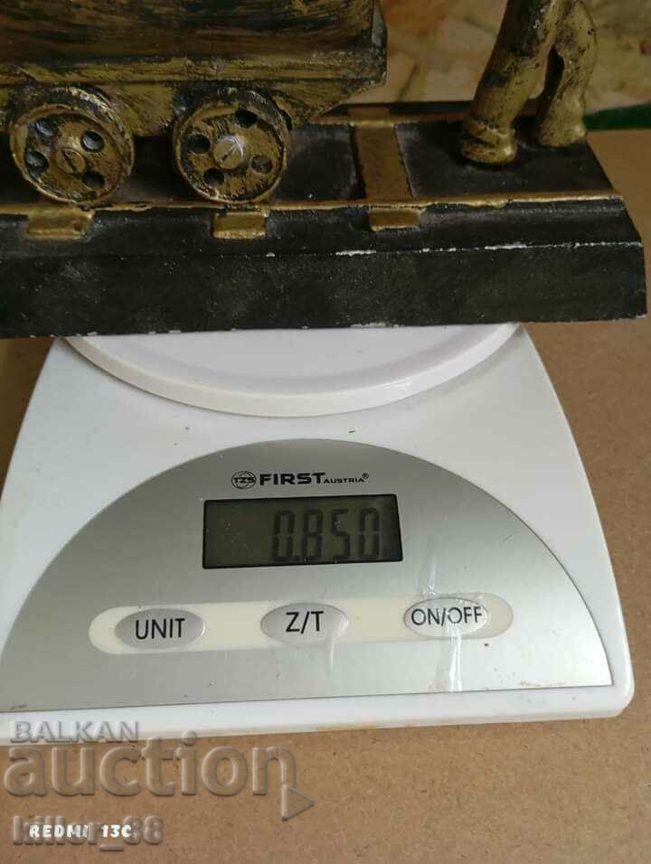 Delivery of Metal statuette of a miner Delivery of Metal statuette of a miner