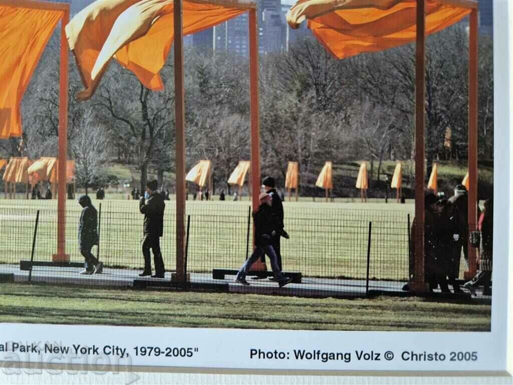 Hristo Yavashev Christo 2005 The Gates of Central Park New York 2 - 5 Hristo Yavashev Christo 2005 The Gates of Central Park New York 2 - 5