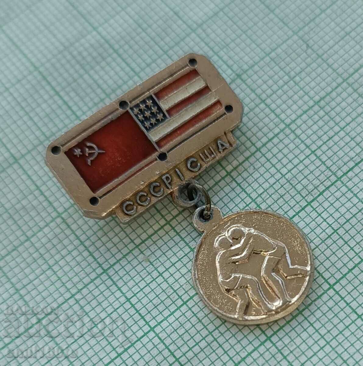 Licitație Insigna - întâlnire sportivă URSS SUA ( США ) Lupte Licitație Insigna - întâlnire sportivă URSS SUA ( США ) Lupte