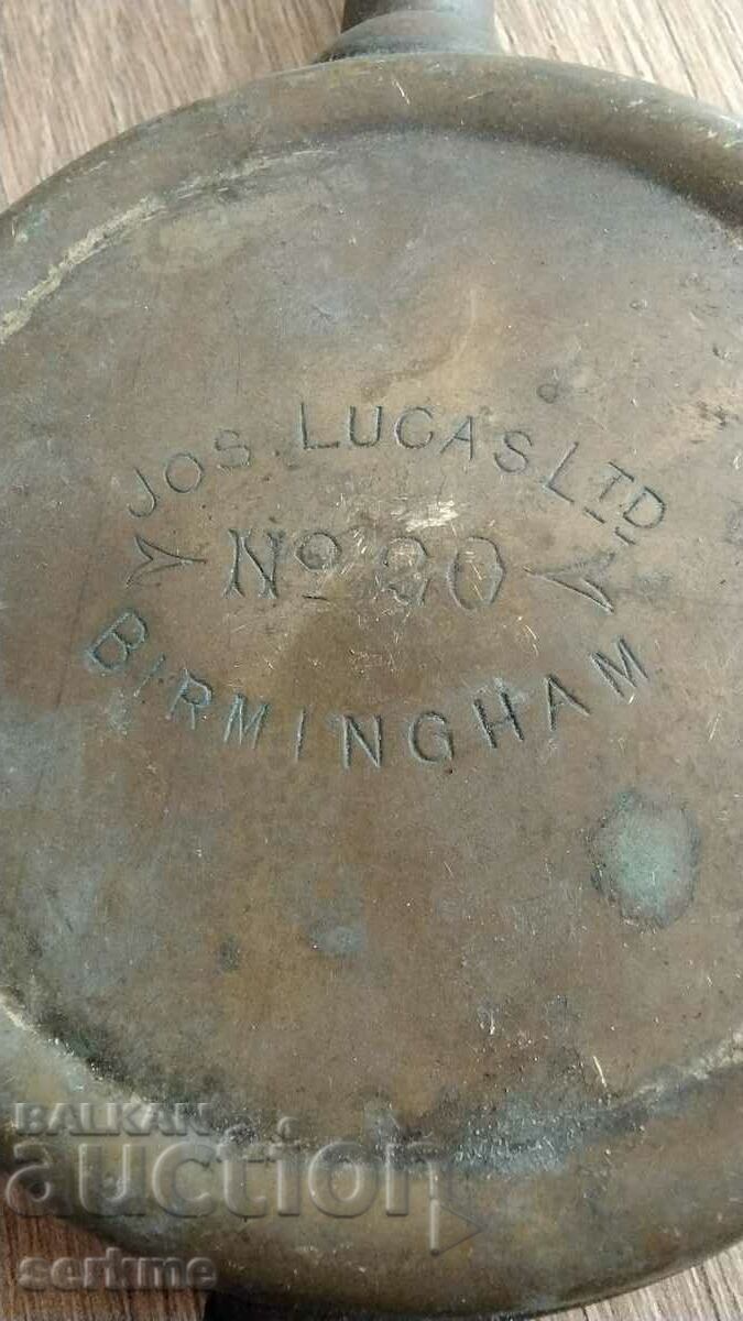 Auction Buttercup Auction Buttercup