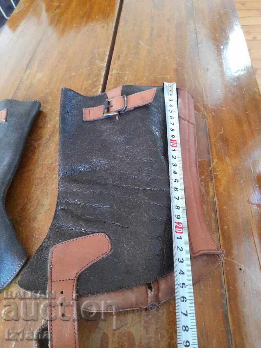 Licitație Ghete vechi din piele